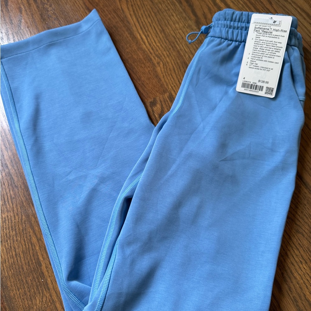 NWT Lululemon Aero Blue Softstreme pants